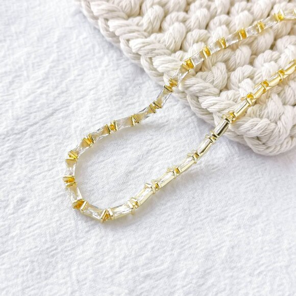Kendra Scott Juliette Gold White Crystal Strand Necklace - Picture 2 of 3